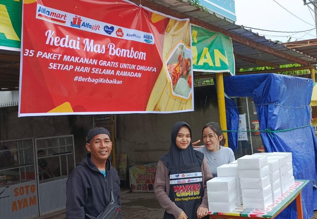 Warteg Gratis Alfamart Kembali Hadir, Bagikan 35.000 Paket Buka Puasa untuk Duafa