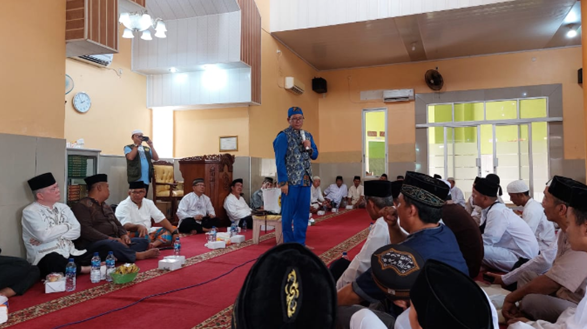 Ustad Koko Liem Ajak Warga Sukajadi Banyuasin Gapai Keberkahan Lewat Safari Dakwah di Masjid Babussalam