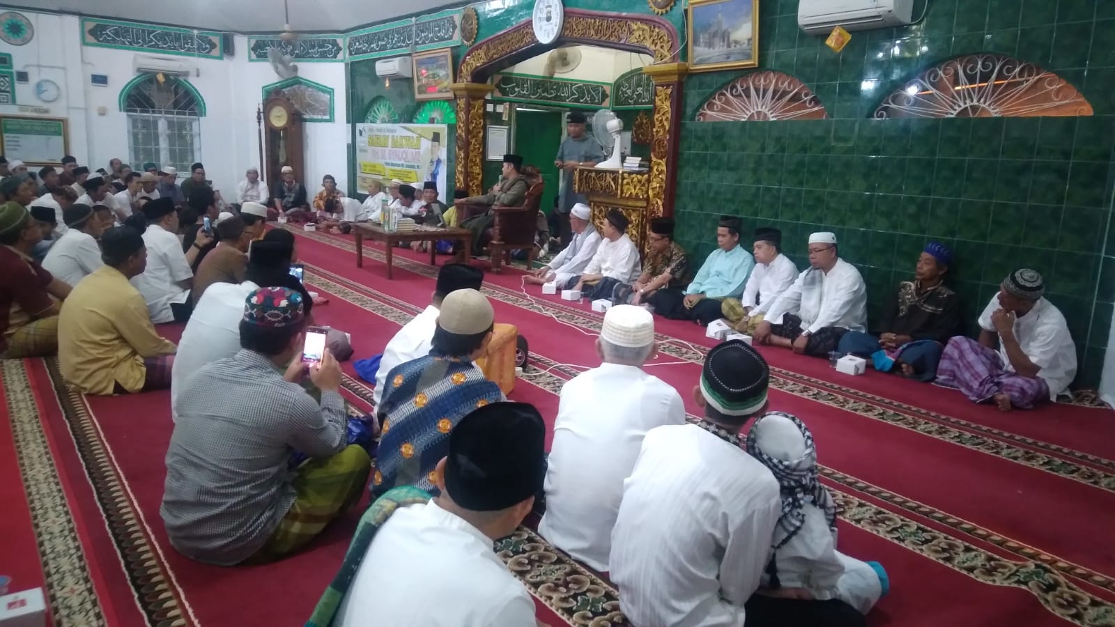 KH M Syauqi MZ Safari Dakwah di Masjid Jamik Karya Bakti Pahlawan Palembang