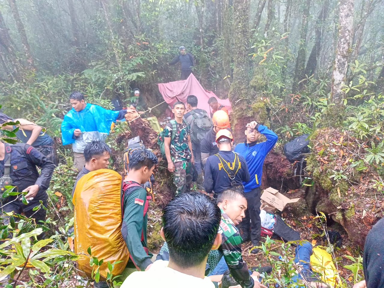 Kondisi Kapolda Jambi Kecelakaan Helikopter di Kerinci Sudah 2 Hari 2 Malam di Hutan, Belum Terevakuasi 