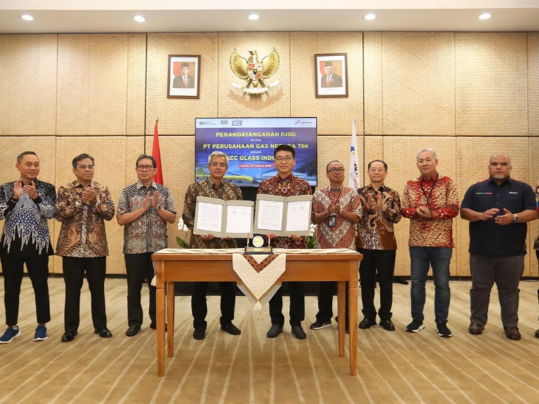 PGN Pasok Gas Bumi ke Industri Kaca KCC Glass Indonesia di KIT Batang