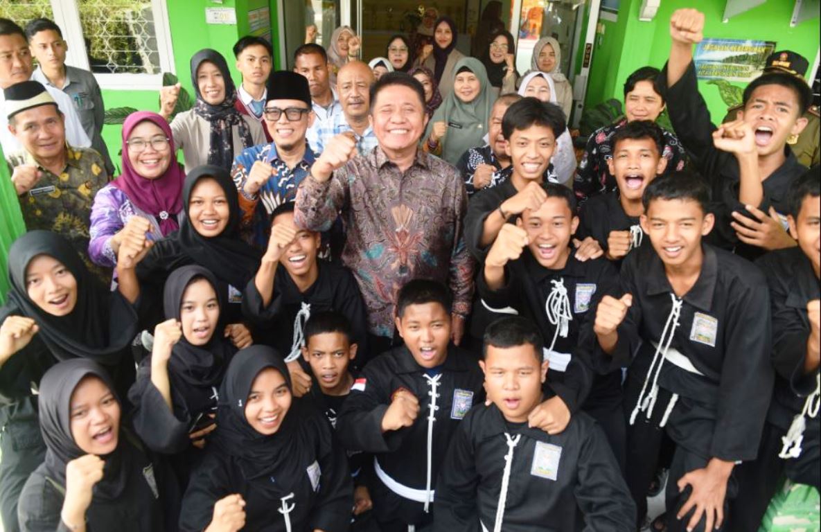 Luncurkan Program PWS se-OKU, Gubernur Ajak Siswa Kuasai Teknologi dan Bersaing di Pasar Digital