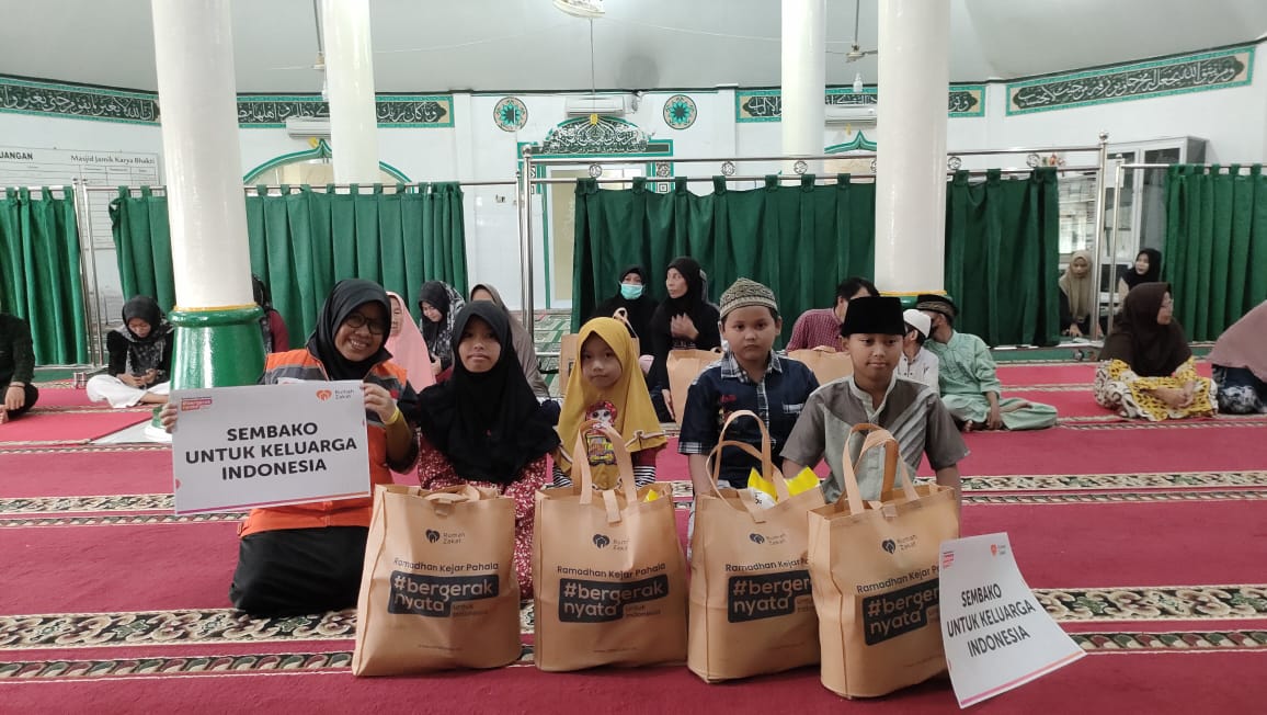 Rumah Zakat Salurkan Sembako dan 150 Paket Berbagi Iftar, Ramadan ke-9 di RT 19 Pahlawan