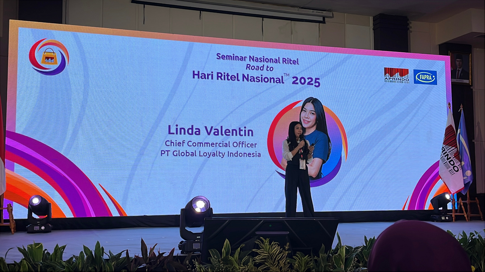 Seminar Nasional Ritel 2025 Ajak Pelaku UMKM Melek Tekhnologi di Daya Saing Pasar Global