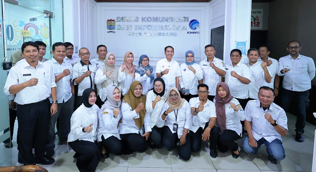 Percepat Digitalisasi, Walikota Palembang Ratu Dewa Tinjau Kantor Kominfo