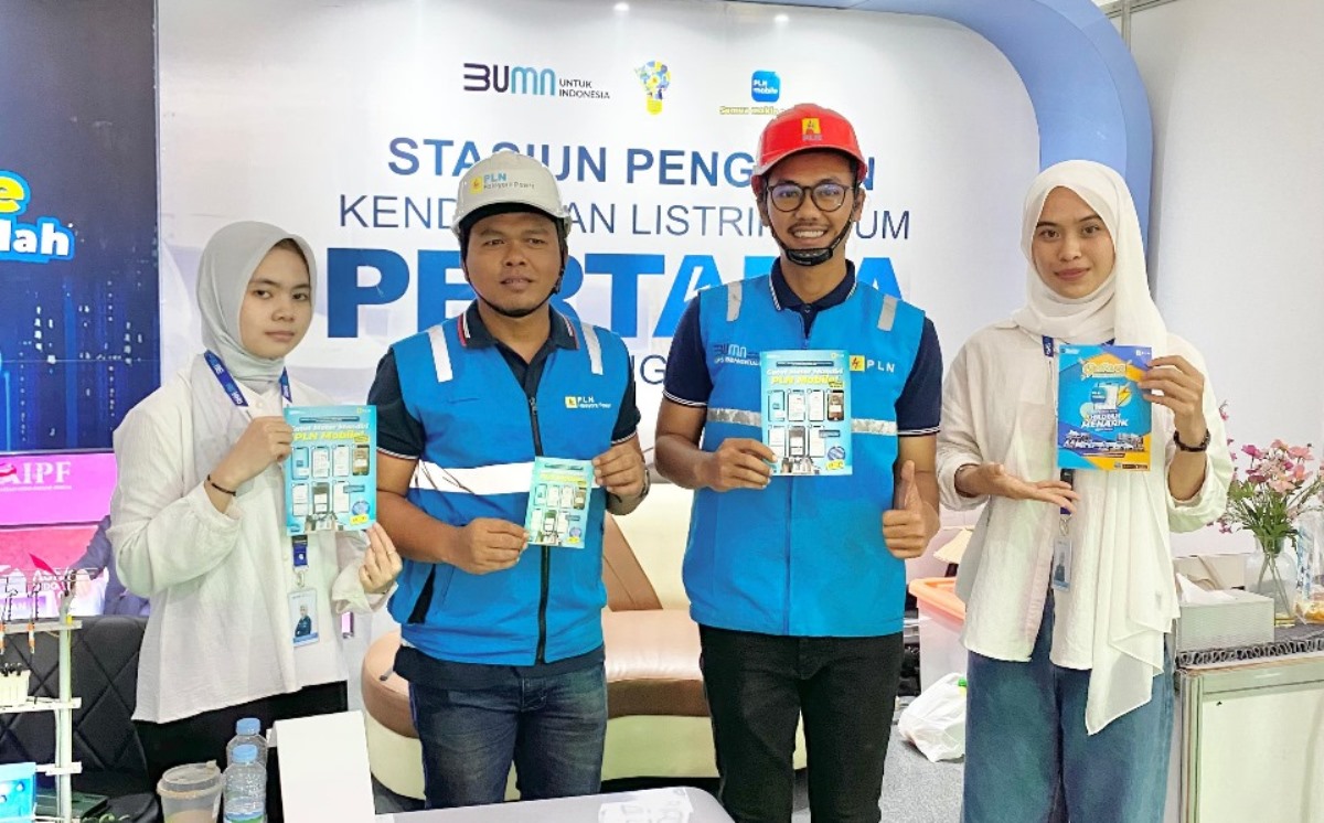 PLN untuk Rakyat: Hadir Lebih Dekat dengan Masyarakat Lewat Booth Pelayanan di Festival Tabut 2025