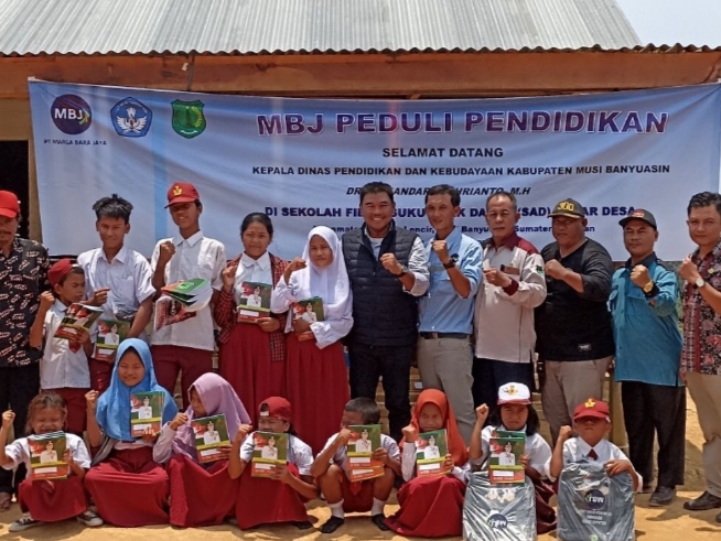 Kadisdik Muba Apresiasi SD Filial Suku Anak Dalam Binaan PT Marga Bara Jaya
