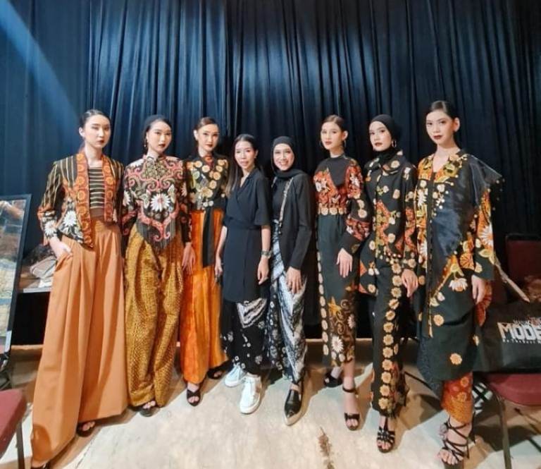 Batik Teratai Muratara Tampil Memukau di Dekranasda 2023