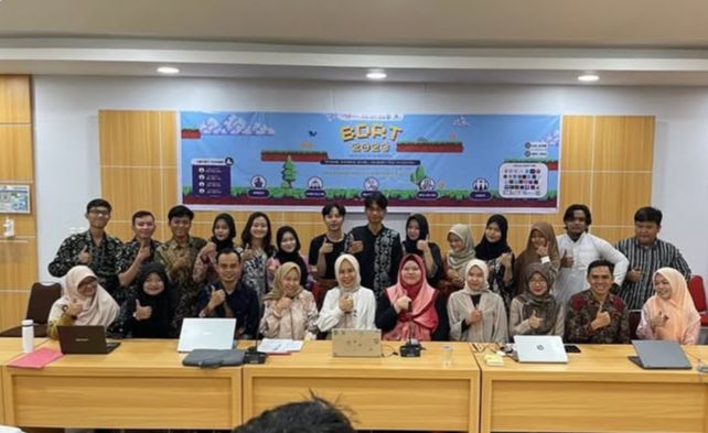 SSFC Universitas Bina Darma Mendorong Prestasi Bahasa Inggris Mahasiswa Melalui Kompetisi Nasional 