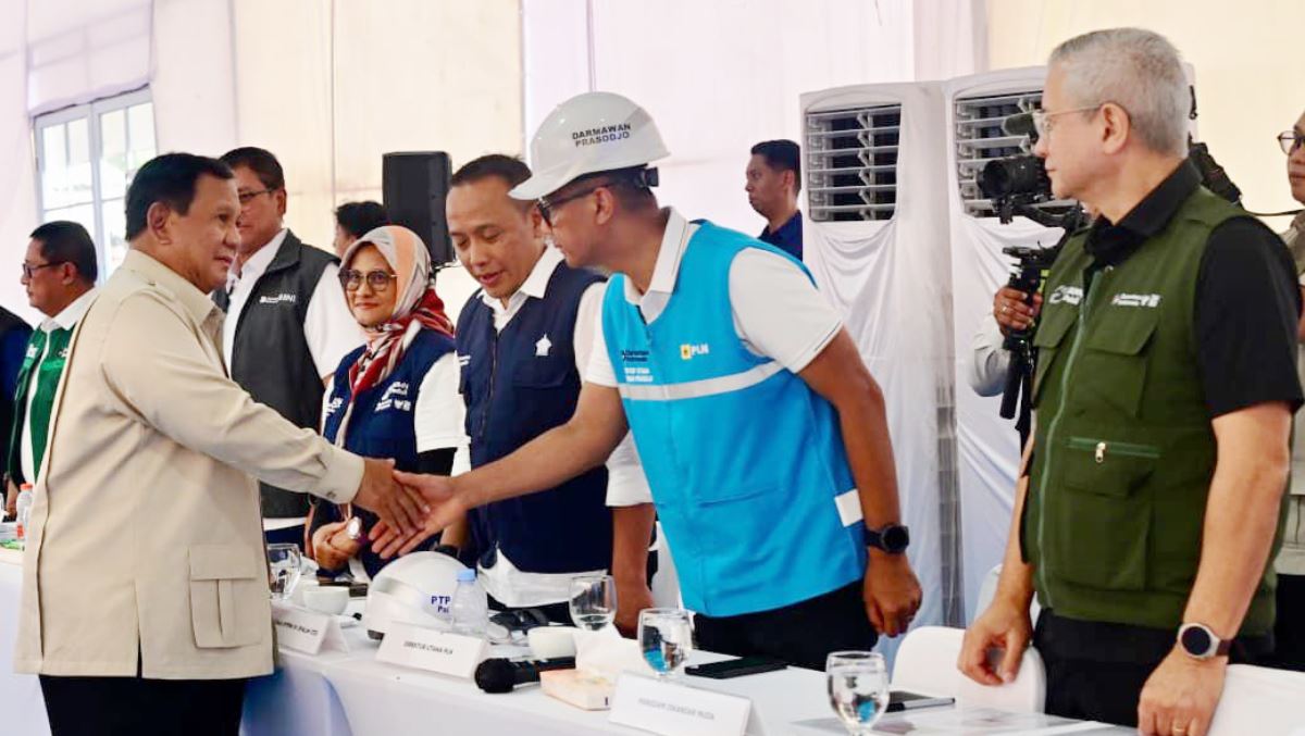 Danantara Sinergikan BUMN Bangun Huntara di Aceh Tamiang, PLN Sambung Listrik untuk Semua Rumah dan Fasum