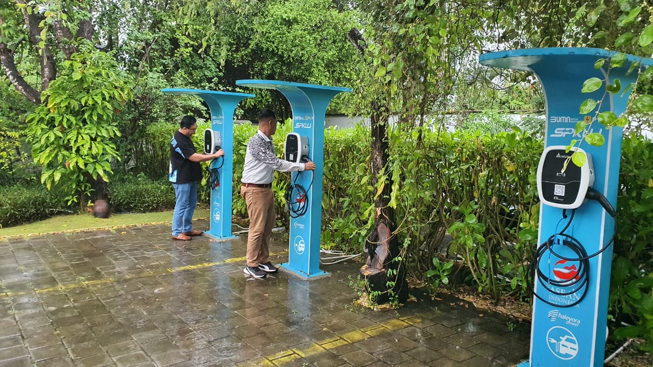 KTT ASEAN, PLN Siapkan 108 Charging Station di Labuan Bajo