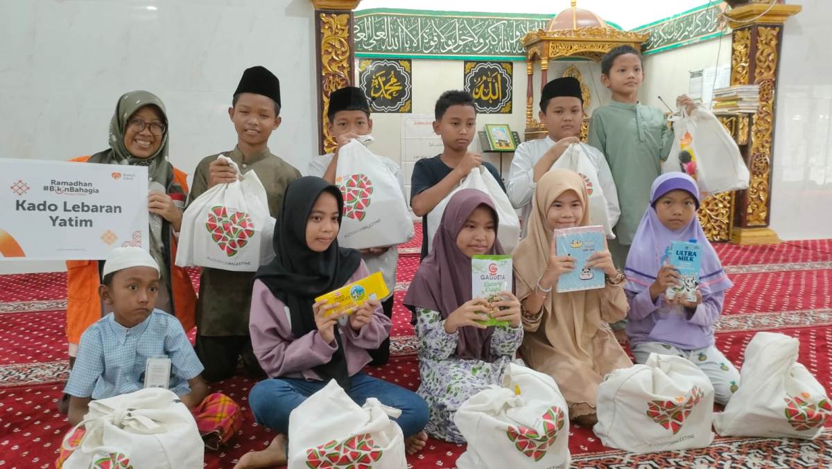 Ramadhan Bikin Bahagia, Rumah Zakat Sumsel Salurkan Bantuan di Kelurahan Pahlawan Palembang