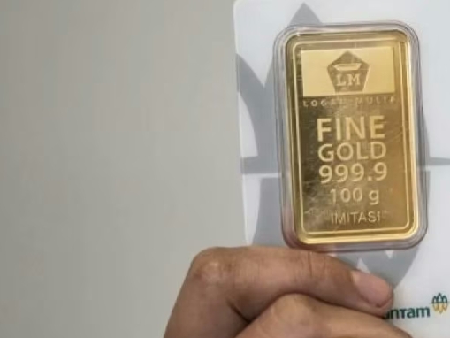 Harga Emas Antam Hari Ini 5 Januari 2026 Melejit Rp 27 Ribu, Logam Mulia 0,5 Gram Tembus Rp 1,3 Juta