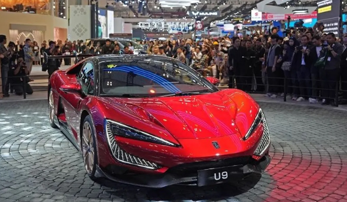 BYD Bawa Yangwang U9 di GIIAS 2025, Supercar dengan Spesifikasi Gahar dan Super Canggih