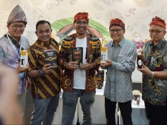 Semen Baturaja Ajak 32 Produk Binaan Ramaikan Bazar UMKM untuk Indonesia 2023