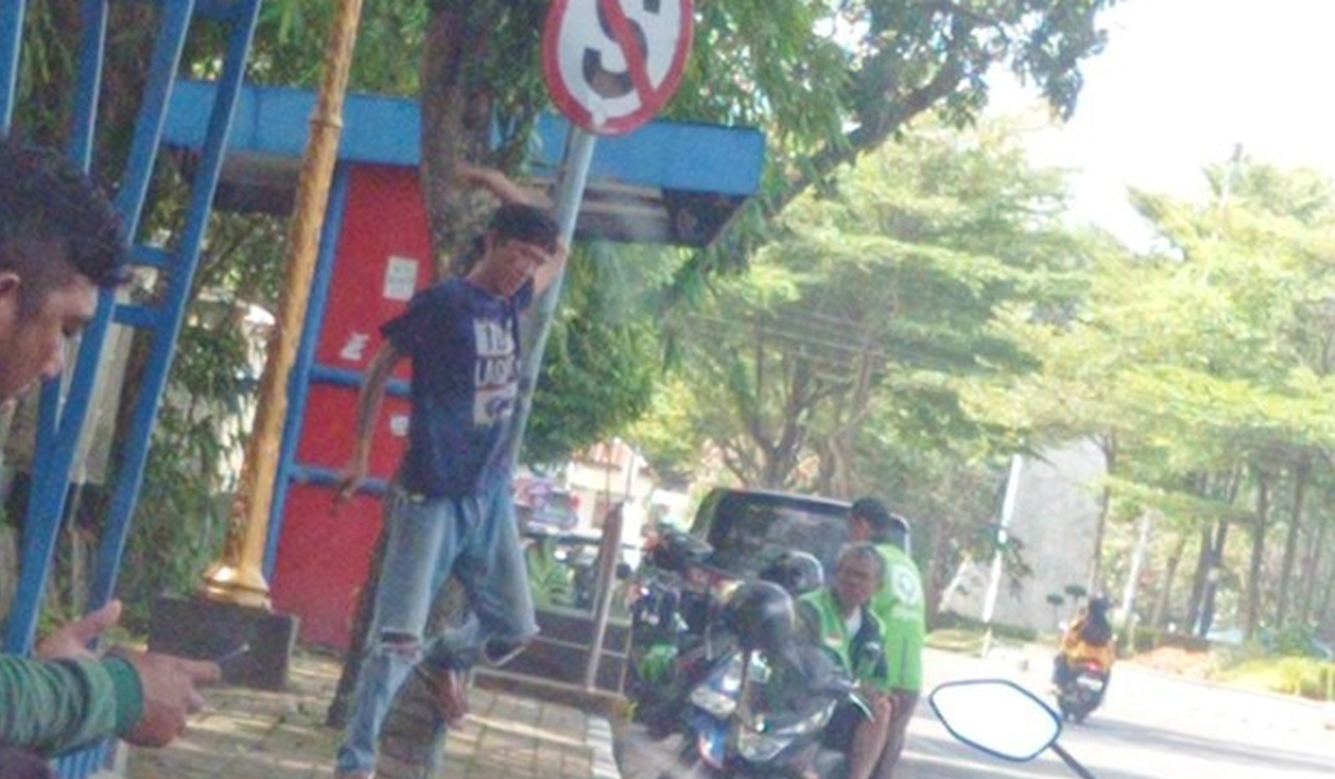 Nekad, 2 Pria di Palembang Curi Rambu Lalu Lintas Saat Siang Hari, Ini Kata Dishub