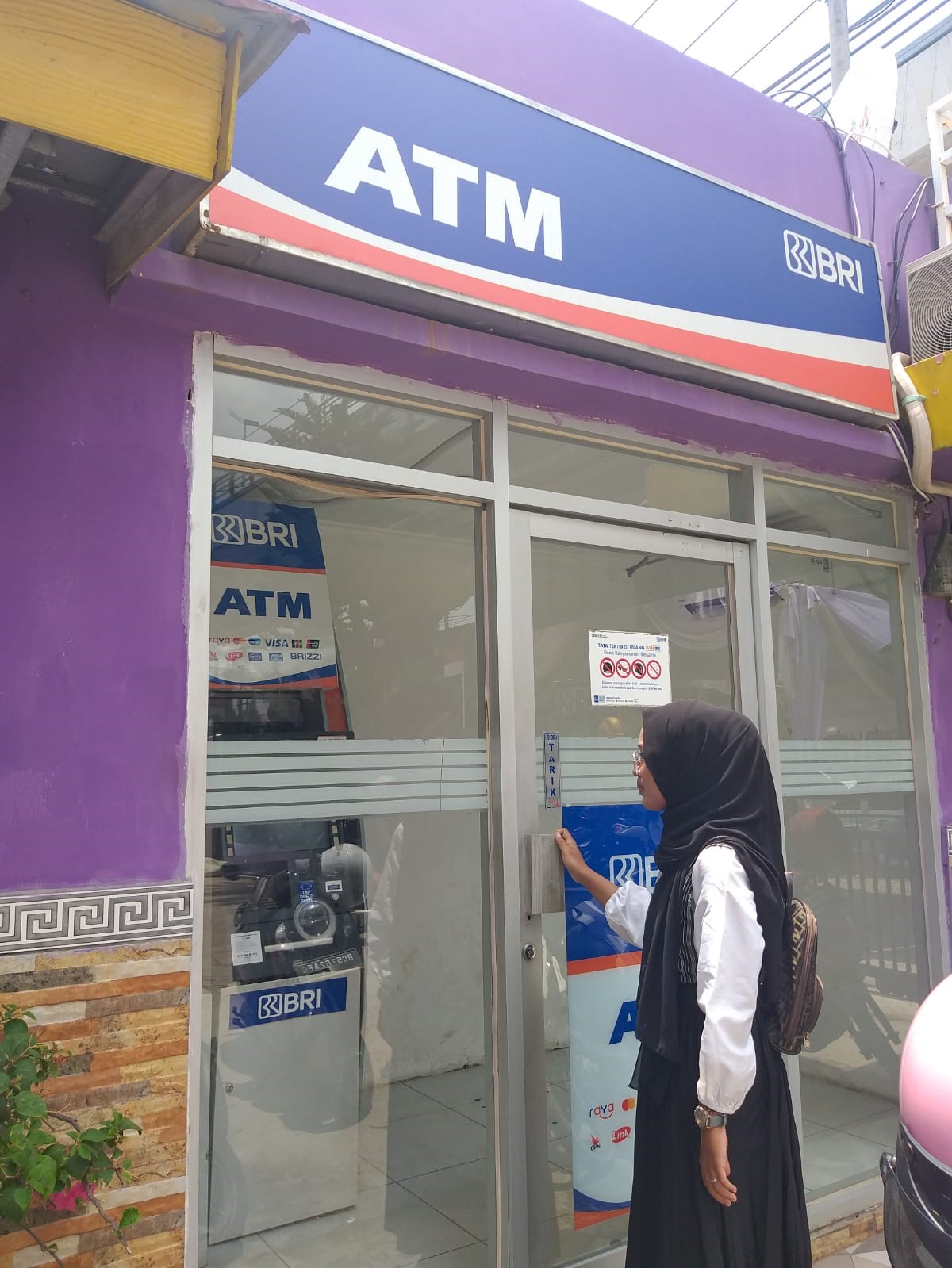 Bayar UKT Lewat ATM BRI dan BRImo, Mahasiswa Bisa Nikmati Kelebihan dan Keuntungannya 