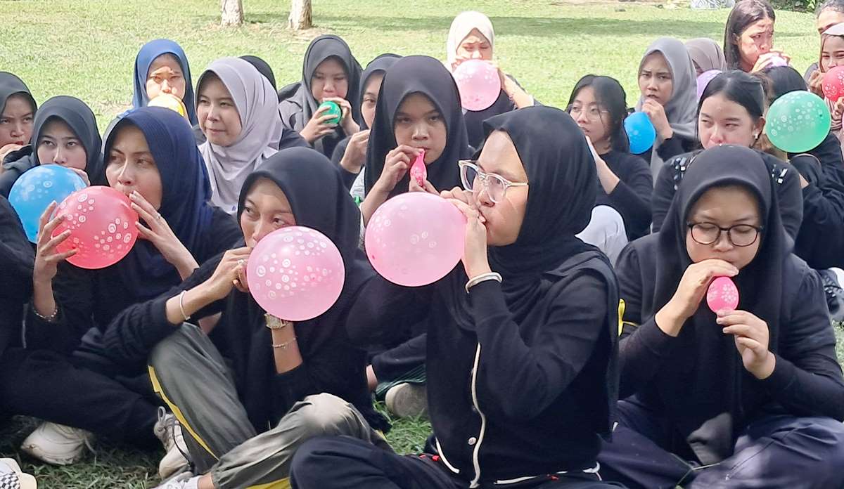 Fakultas Sosial Humaniora UBD Gelar Outbound  di Kampung Gelam