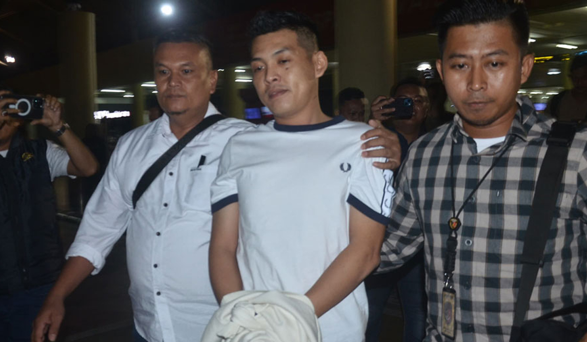Mangkir Dari Panggilan Polisi, Ko Apex Kekasih Dinar Candy Ditangkap, Kasus Penggelapan Tongkang