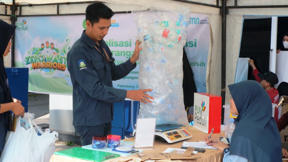 PLN UID S2JB Galang Aksi Peduli Lingkungan Melalui Program Bottle Up