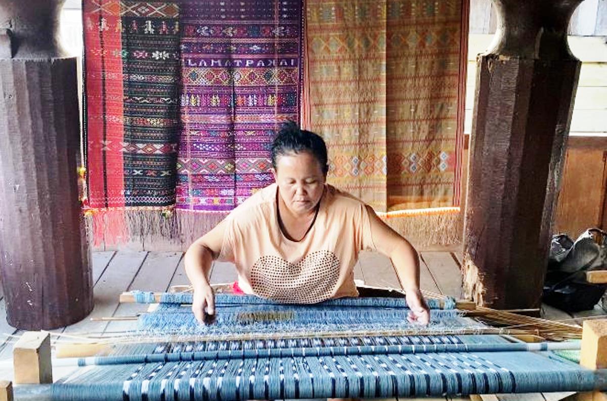 Berkat Program Klasterkuhidupku BRI, Klaster Usaha Tenun Ulos Ini Sukses Bangkit dan Berdayakan Kaum Wanita 