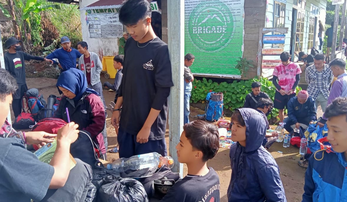 Jalur Pendakian Gunung Dempo Kembali Dibuka, Ini Persyaratan yang Harus Dilengkapi Pendaki