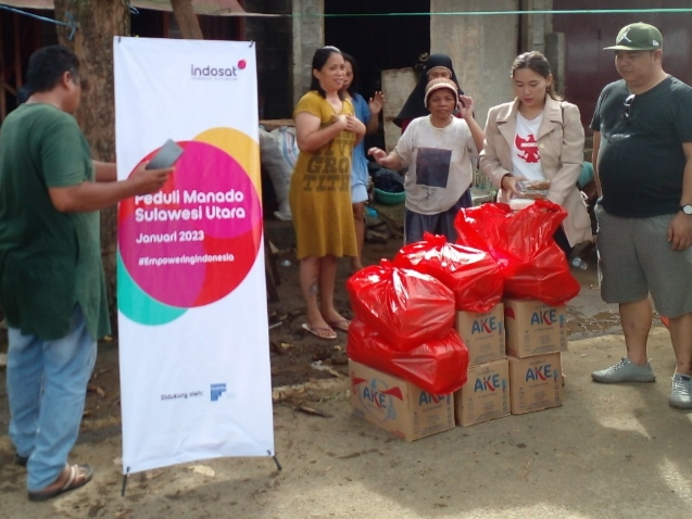 IOH Bantu Korban Banjir dan Longsor di Manado 