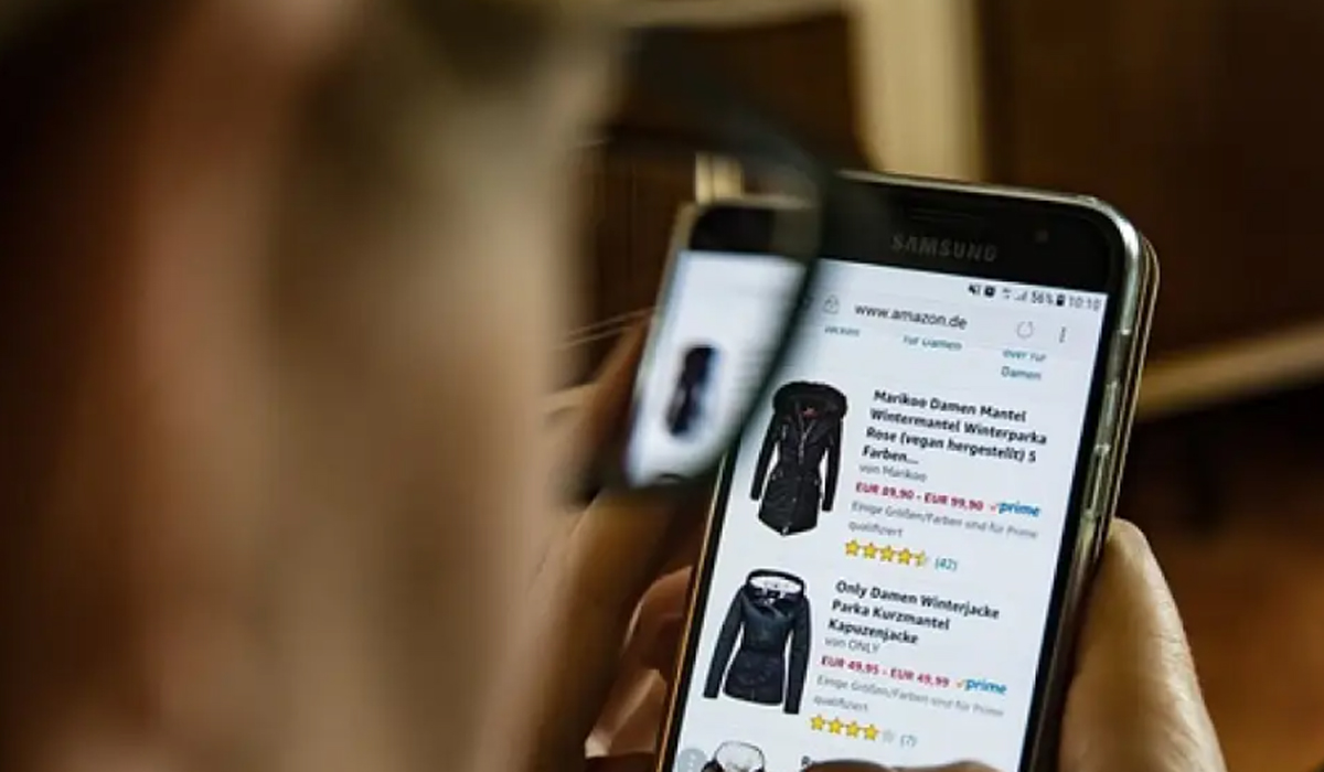 Tergiur Jersey Murah Pria Ini Kena Tipu Rp 6 Juta, Modus Diancam Bea Cukai