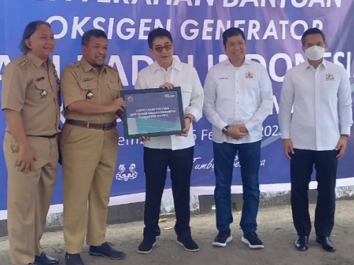 KADIN Beri Bantuan Oksigen Generator ke RSUD Siti Fatimah