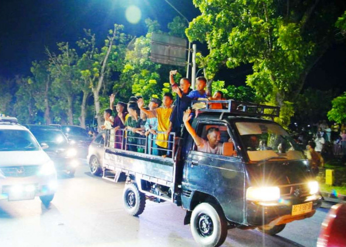 Takbir Bergema, Warga Sambut Idul Fitri dengan Penuh Sukacita