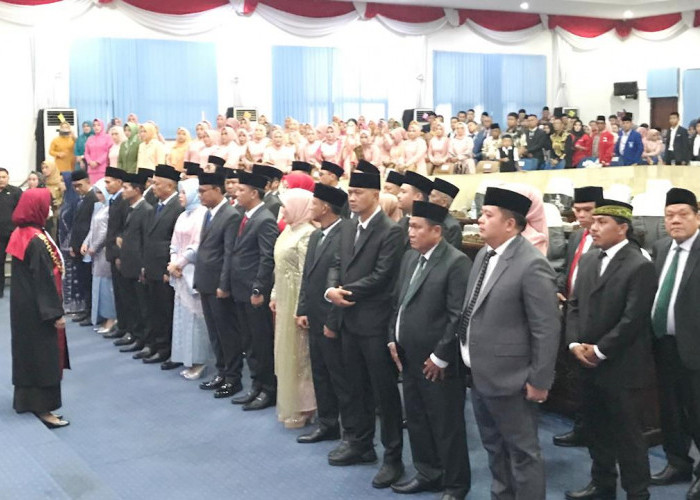 40 Anggota DPRD Lahat Resmi Dilantik 