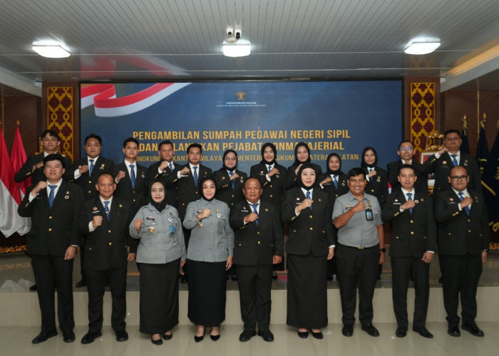 Lantik Pegawai Fungsional dan CASN, Kakanwil Kemenkum Sumsel Minta Jajaran Pegang Teguh Tata Nilai BerAKHLAK