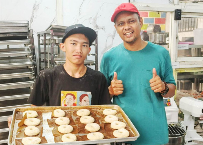 Dari Pesanan MBG hingga Persiapan Lebaran, Dapur Neka Genjot Produksi Bakery dan Jajanan Pasar