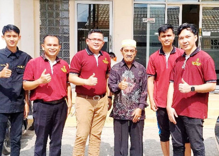 Sambut Ramadan, OPA Hotel Palembang Bersih-bersih Tempat Ibadah dan Luncurkan Paket Bukber