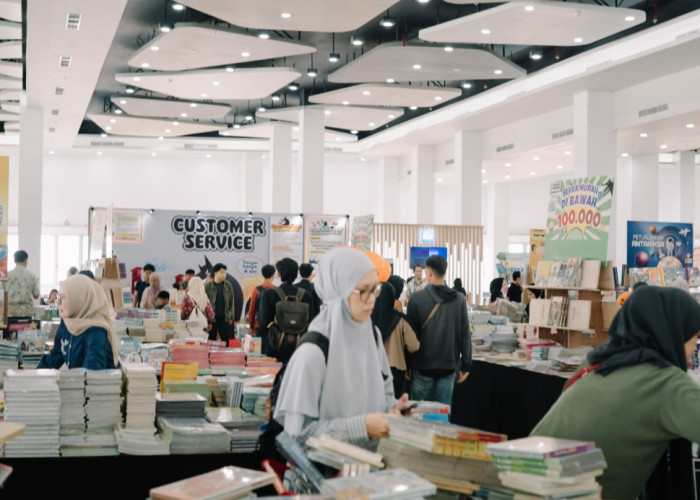 Buruan, Beli 4 Buku dapat 5 Buku Internasional di Bazar Buku Big Bald Wolf Palembang 2026