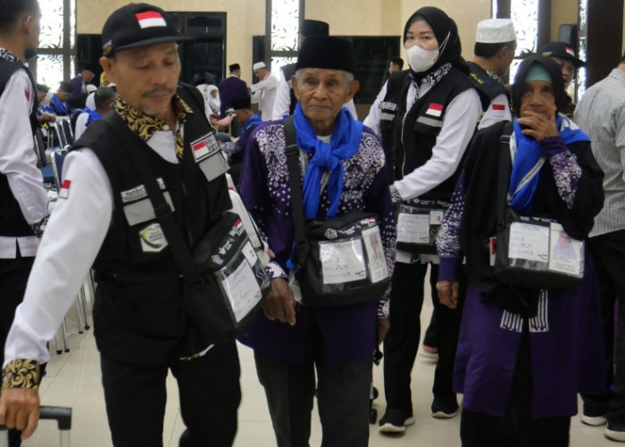 Jemaah Haji Kloter 11 Asal Palembang dan OKU Timur Tiba di Asrama Haji, 82 Persen Resiko Tinggi