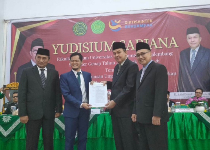 Kukuhkan 217 Sarjana Hukum Baru, IKA FH UMP Beri Beasiswa S2 untuk Lulusan Berprestasi
