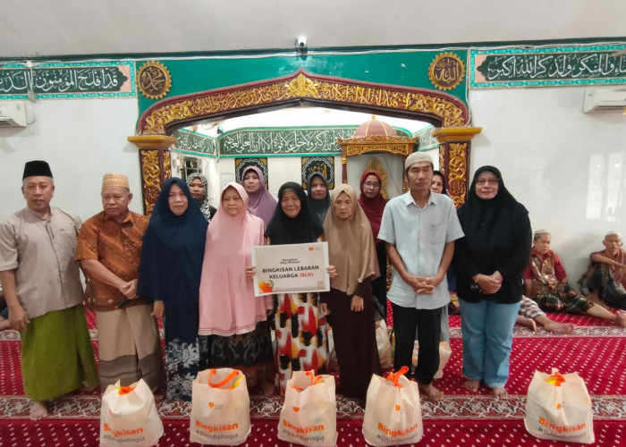 Rumah Zakat Sumsel Salurkan Kado Lebaran Yatim dan Bingkisan Lebaran Keluarga di Kelurahan Pahlawan