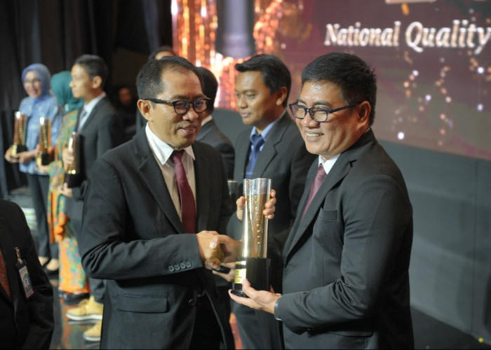 Pusri Raih Penghargaan Tertinggi Platinum di Ajang SNI AWARD 2024