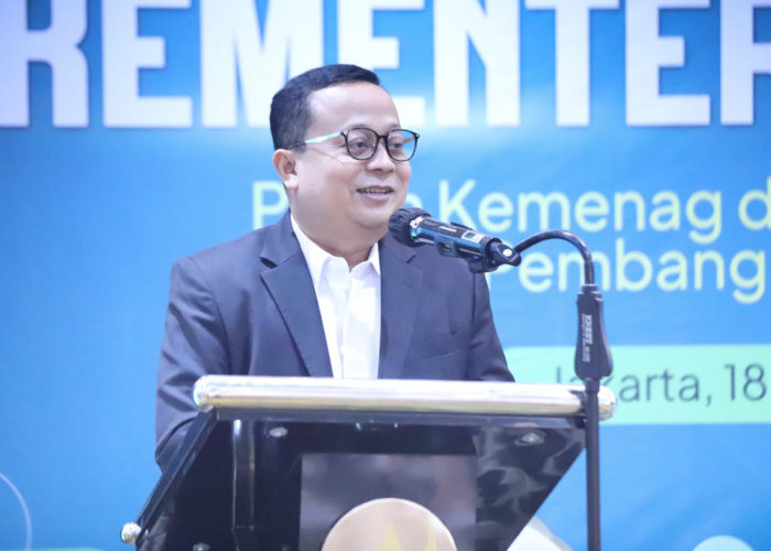 Menag Ajak Umat Islam Lampaui Standar Minimal Zakat, Perkuat Infak dan Sedekah