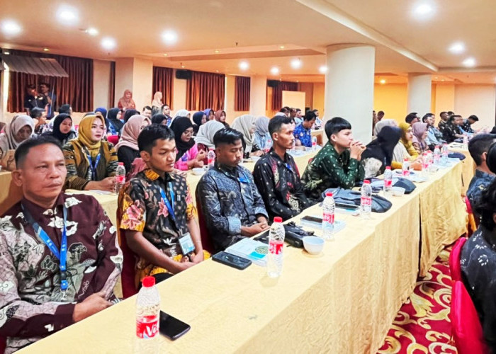 Dongkrak Hasil Panen hingga 50 Persen, IPB Training Latih Ratusan Petani Sawit Muara Enim