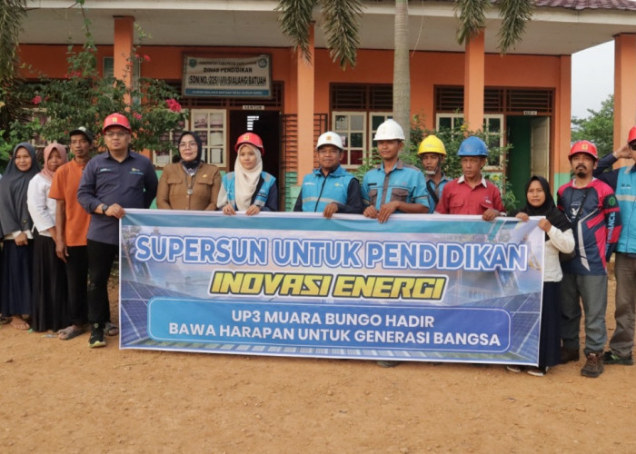Semarak Kemerdekaan! PLN Hadirkan Energi Surya untuk Sekolah Terpencil, di Kabupaten Sarolangun