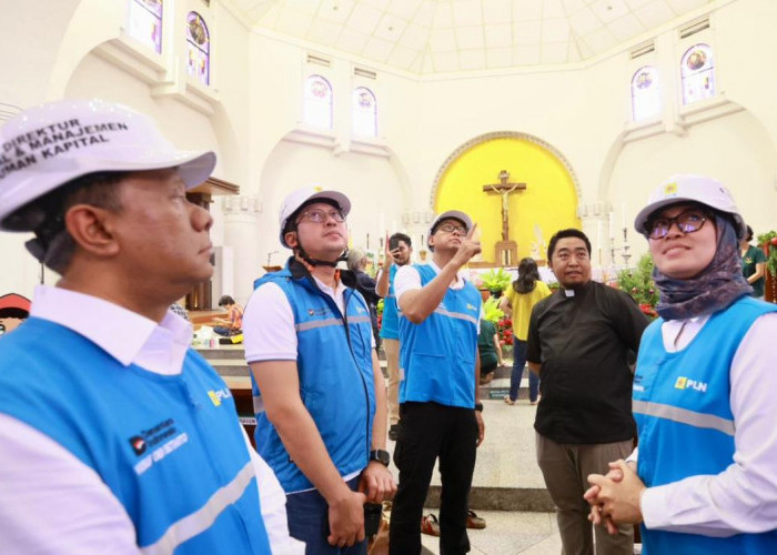 Dirut PLN Tinjau Kesiapan Layanan Kelistrikan Untuk Ibadah Natal di Seluruh Indonesia