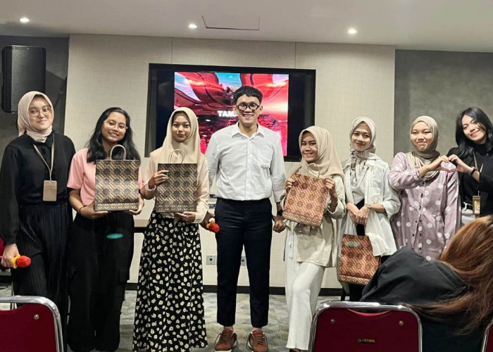 Prodi Ilmu Komunikasi UBD Sukses Gelar Workshop Zoomer Speak