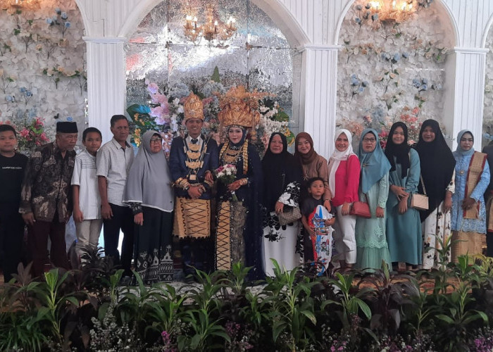 Mengenal Prosesi Pernikahan Adat Lampung dan Maknanya yang Penuh Etnik 