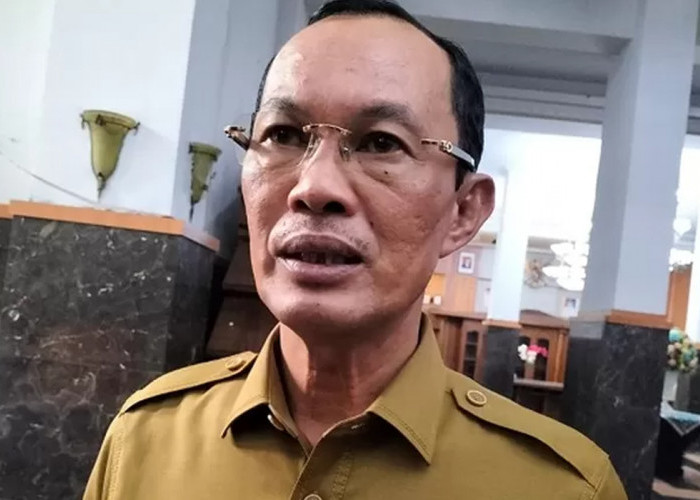 Kasus Manipulasi RUPSLB BSB Terus Bergulir, Kini Giliran Mantan Wali Kota Palembang Harnojoyo yang Diperiksa 