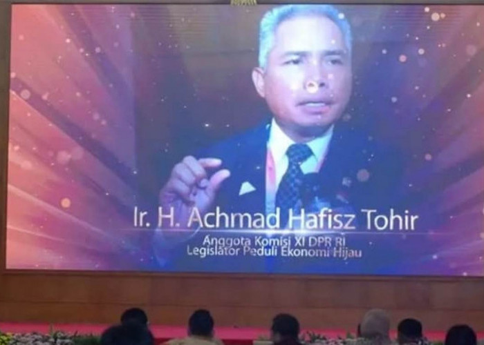 Hafisz Tohir Raih Penghargaan KWP Awards 2023, Wujud Kepedulian Ekonomi Hijau