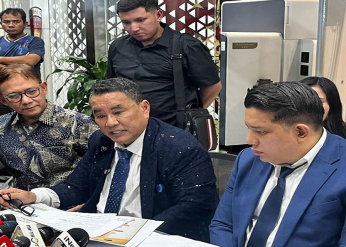 Hotman Paris Tidak Lagi Jadi Kuasa Hukum Mantan Jampidsus Febrie Adriansyah