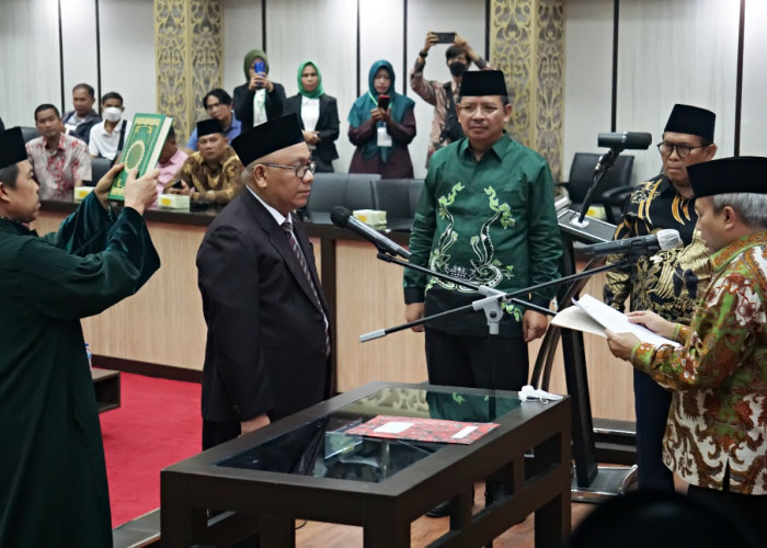 Zainal Berlian Dilantik Sebagi Rektor ITS NU Sriwijaya Sumsel