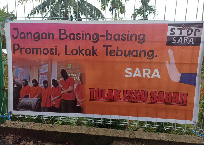 Tiba-tiba Sudut Kota Dipenuhi Spanduk Himbauan Menolak Provokasi Isu SARA , Ini Tanda Apa? 